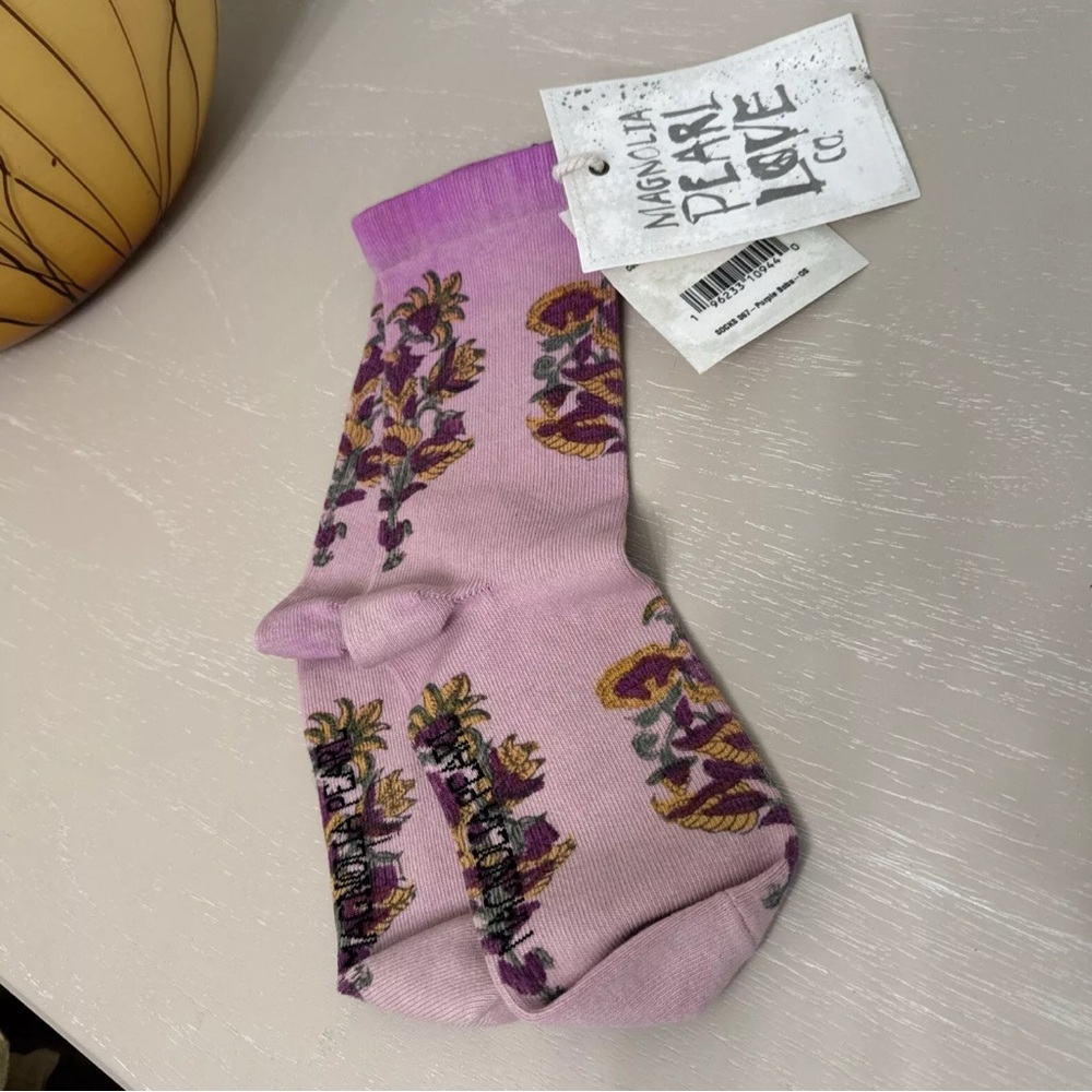MAGNOLIA Pearl FLOWER COTTON Knit Tara SOCKS  NICE & SOFT Purple Boba OS 067